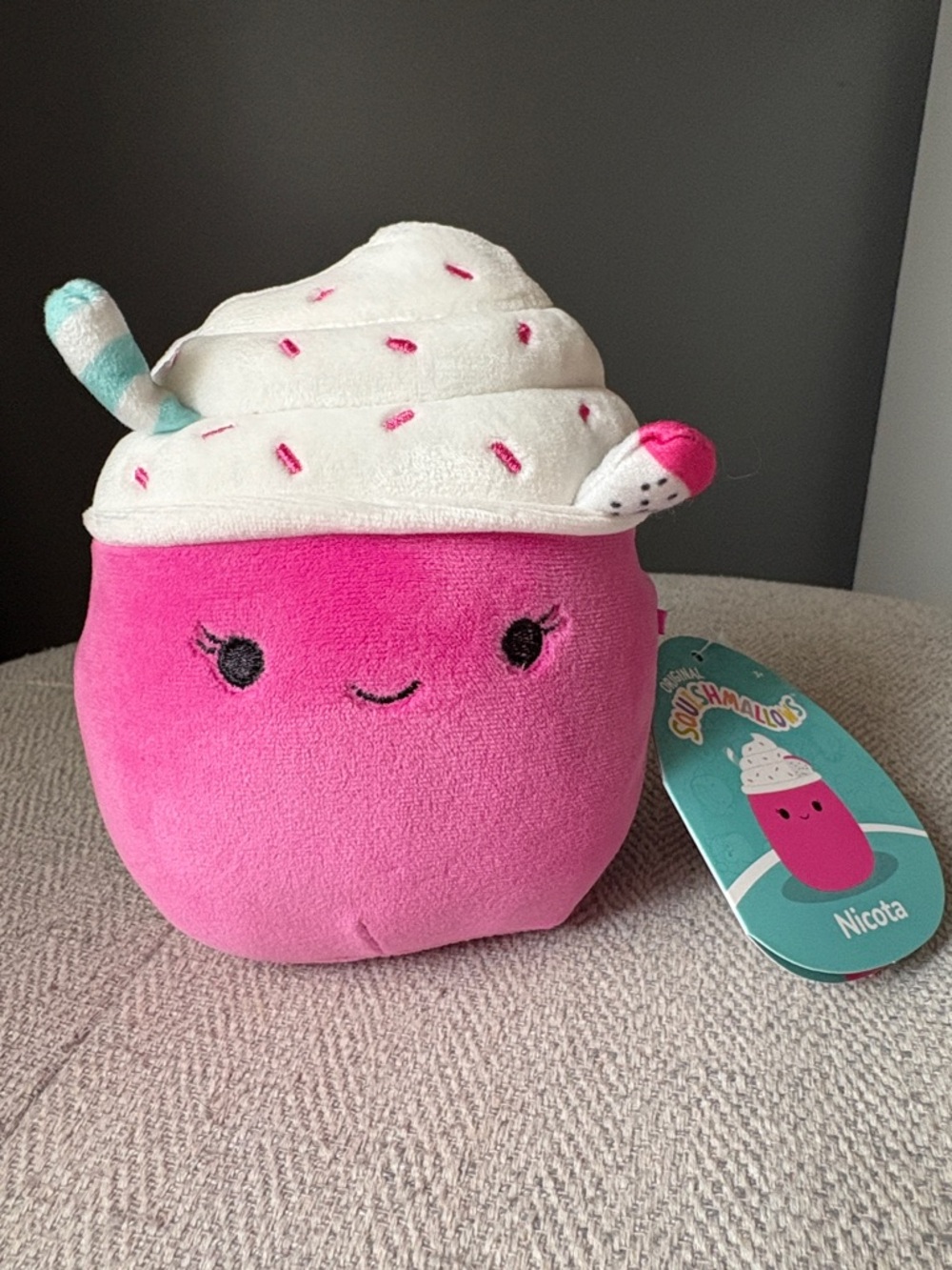 NWT Squishmallows NICOTA Hot Pink Plush Cupcake